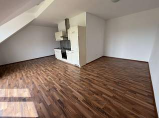 Schöne 2-Zimmer Dachgeschosswohnung zu vermieten !, 655 €, Immobilien-Wohnungen in 3140 Pottenbrunn