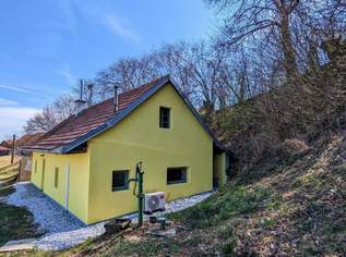 Kleines Haus. Erstbezug nach Sanierung! Bezugsbereit mit eigenem Brunnen und kleinem Grundstück und Minibetriebskosten!, 114000 €, Immobilien-Häuser in 8262 Hochenegg Kleines Haus. Erstbezug nach Sanierung! Bezugsbereit mit eigenem Brunnen und kleinem Grundstück und Minibetriebskosten!, 114000 €, Immobilien-Häuser in 8262 Hochenegg