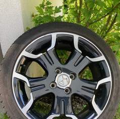 4 Sommerreifen inkl. Alufelgen, 380 €, Auto & Fahrrad-Teile & Zubehör in 2371 Gemeinde Hinterbrühl 4 Sommerreifen inkl. Alufelgen, 380 €, Auto & Fahrrad-Teile & Zubehör in 2371 Gemeinde Hinterbrühl