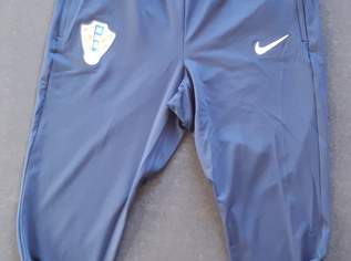 Kroatien Jogginghose Trainingshose Sweathose Nationalmannschaft Hrvatska Nike Größe M NEU + Etikett + Originalverpackung Kroatien Jogginghose Trainingshose Sweathose Nationalmannschaft Hrvatska Nike Größe M NEU + Etikett + Originalverpackung