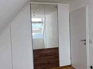Kleiderschrank 270 x 220 x 62, 2000 €, Haus, Bau, Garten-Möbel & Sanitär in 4631 Krenglbach