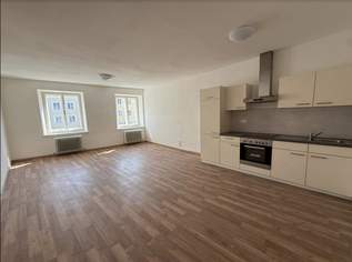Helle Wohnung im Herzen von Braunau am Inn - Erstbezug nach Sanierung + großer Lager/ Hobbyraum, 611 €, Immobilien-Wohnungen in 5280 Braunau am Inn Helle Wohnung im Herzen von Braunau am Inn - Erstbezug nach Sanierung + großer Lager/ Hobbyraum, 611 €, Immobilien-Wohnungen in 5280 Braunau am Inn