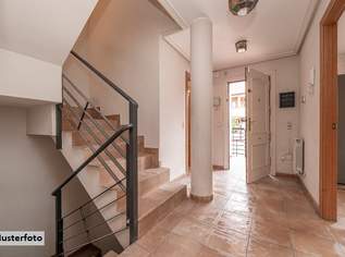 +++ Architektonisch ansprechend gestaltetes Einfamilienhaus in Hanglage +++, 563000 €, Immobilien-Gewerbeobjekte in 9360 Friesach