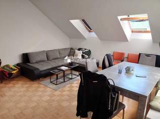 Schöne Dachgeschosswohung mit nur leichten Dachschrägen, Klimaanlage und Balkon, 249000 €, Immobilien-Wohnungen in 1110 Simmering