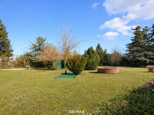 Großzügiges Grundstück in Strasshof: 1.622 m² Eigengrund mit Potenzial für 3 Wohneinheiten, 595000 €, Immobilien-Grund und Boden in 2231 Strasshof an der Nordbahn Großzügiges Grundstück in Strasshof: 1.622 m² Eigengrund mit Potenzial für 3 Wohneinheiten, 595000 €, Immobilien-Grund und Boden in 2231 Strasshof an der Nordbahn