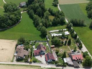 Ländliches Anwesen mit insgesamt ca.14.000 m² Grund, 590000 €, Immobilien-Häuser in 5261 Straß