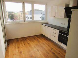 Helle 3-Zimmer-Wohnung mit Süd-Loggia und Untersbergblick in Herrnau, 1555 €, Immobilien-Wohnungen in 5020 Salzburg Helle 3-Zimmer-Wohnung mit Süd-Loggia und Untersbergblick in Herrnau, 1555 €, Immobilien-Wohnungen in 5020 Salzburg
