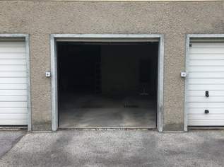 KLEINERE Garage Langfristig zu mieten - ideal für Zweit Autos , RÄDER aller Art, 90 €, Immobilien-Kleinobjekte & WGs in 1180 Währing KLEINERE Garage Langfristig zu mieten - ideal für Zweit Autos , RÄDER aller Art, 90 €, Immobilien-Kleinobjekte & WGs in 1180 Währing