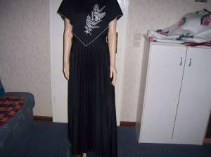 Abendkleid/Ballkleid, 80 €, Kleidung & Schmuck-Damenkleidung in 6655 Gemeinde Kaisers Abendkleid/Ballkleid, 80 €, Kleidung & Schmuck-Damenkleidung in 6655 Gemeinde Kaisers