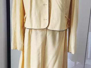 Trachtenkostüm, 40 €, Kleidung & Schmuck-Damenkleidung in 2544 Leobersdorf