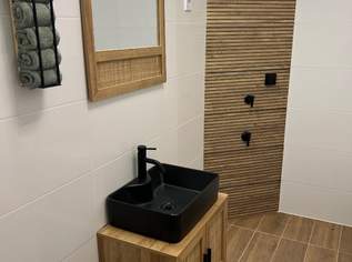 Renovierte 65 m² große Wohnung mit 1 Wohnzimmer und 2 Schlafzimmern im Zentrum von Bük (9737) – Ungarn zu verkaufen 