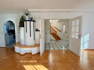 Wunderschönes Familiendomizil mit viel Privatsphäre, Schwimmteich, Nebengebäude für Business / Praxis / Wohnen, Luftwärmepumpe und PV Anlage