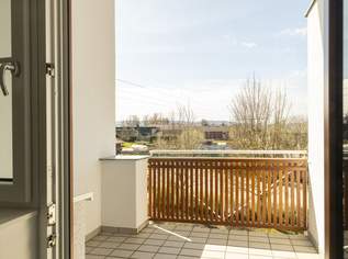 Gemütliche 3-Zimmer-Dachgeschoss-Wohnung mit Loggia, 1025.24 €, Immobilien-Wohnungen in 4880 Sankt Georgen im Attergau Gemütliche 3-Zimmer-Dachgeschoss-Wohnung mit Loggia, 1025.24 €, Immobilien-Wohnungen in 4880 Sankt Georgen im Attergau