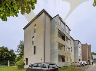 Helle Geschäfts-/Studiofläche mit Loggia und Küche in Laakirchen zu vermieten!, 627 €, Immobilien-Gewerbeobjekte in 4663 Laakirchen