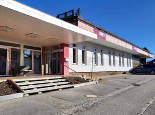 Ertragsobjekt - Vielseitig verwendbare Geschäftsflächen (zur Gänze vermietet), 0 €, Immobilien-Gewerbeobjekte in 4910 Ried im Innkreis
