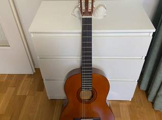 Gitarre, 100 €, Marktplatz-Musik & Musikinstrumente in 1060 Mariahilf