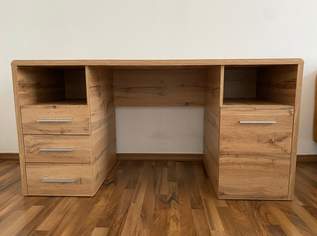 Modernes Schreibtisch aus Holz, 60 €, Haus, Bau, Garten-Möbel & Sanitär in 1030 Landstraße Modernes Schreibtisch aus Holz, 60 €, Haus, Bau, Garten-Möbel & Sanitär in 1030 Landstraße
