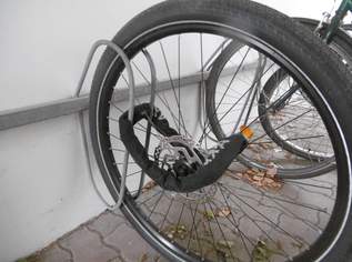 28" Vorderrad komplett, 40 €, Auto & Fahrrad-Fahrräder in 1210 Floridsdorf