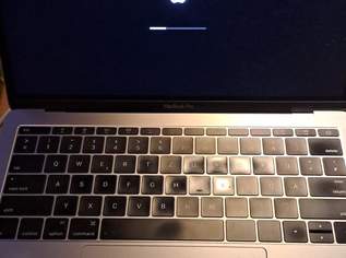 Apple MacBook