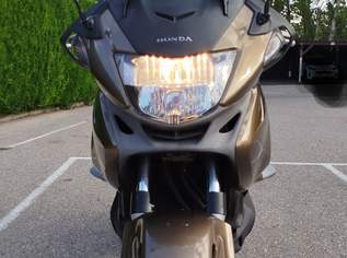 Honda ntv700 Deauville Honda ntv700 Deauville