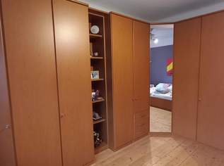 Kleiderschrank, 800 €, Haus, Bau, Garten-Möbel & Sanitär in 2700 Wiener Neustadt Kleiderschrank, 800 €, Haus, Bau, Garten-Möbel & Sanitär in 2700 Wiener Neustadt