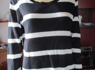 Damen Pullover, 10 €, Kleidung & Schmuck-Damenkleidung in 6655 Gemeinde Kaisers