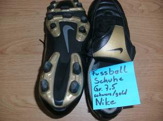 Fußball-Schuhe -NIKE,  Gr.7,5, entspricht 40,5  (25,5cm),, 120 €, Kleidung & Schmuck-Herrenkleidung in 9761 Amberg