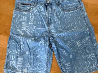 Neuwertige Tommy Hilfiger Shorts Gr.176, 15 €, Kindersachen-Kindermode in 8083 Sankt Stefan im Rosental