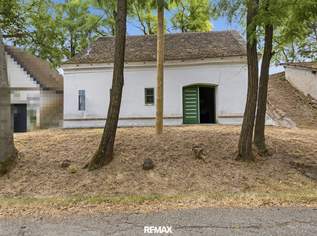 Charmantes Weinpresshaus mit Weinkeller in Minichhofen – Idyllische Grünruhelage im sonnigen Weinviertel, 89900 €, Immobilien-Gewerbeobjekte in 3720 Minichhofen Charmantes Weinpresshaus mit Weinkeller in Minichhofen – Idyllische Grünruhelage im sonnigen Weinviertel, 89900 €, Immobilien-Gewerbeobjekte in 3720 Minichhofen
