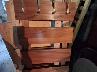 Diverse Tische, Garderoben und Vitrinen , 50 €, Haus, Bau, Garten-Möbel & Sanitär in 9900 Stadt Lienz