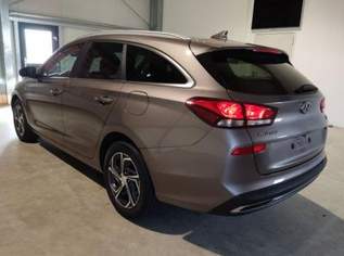 i30 Kombi Smart Plus Edition 1.5 T-GDI 160 PS..., 27680 €, Auto & Fahrrad-Autos in 6844 Gemeinde Altach