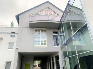 Behagliche Wohnung im 1. Liftstock mitten im Zentrum! UNBEFRISTET!, 518 €, Immobilien-Wohnungen in 2620 Gemeinde Neunkirchen