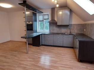 Viel Licht zum Wohlfühlen!, 825 €, Immobilien-Wohnungen in 2102 Bisamberg