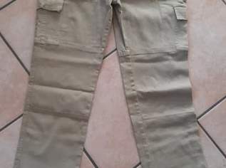 Neue Schwangerschaftsjeans in Kargostil in Größe 40, 10 €, Kleidung & Schmuck-Damenkleidung in 6600 Marktgemeinde Reutte
