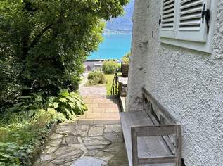 Ferienhaus mit Panoramablick und privatem Seezugang am Attersee, 1300000 €, Immobilien-Häuser in 4866 Unterach