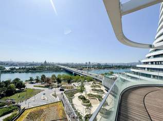 Helle Dachgeschosswohnung mit Panoramablick auf die Donauinsel, 5290 €, Immobilien-Wohnungen in 1220 Donaustadt