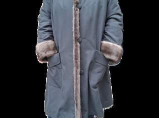 Eleganter Damenmantel mit echtem Nerzfutter, 475 €, Kleidung & Schmuck-Damenkleidung in 6352 Gemeinde Ellmau