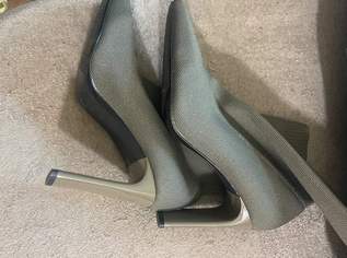 Stiefel, 17 €, Kleidung & Schmuck-Damenkleidung in 1120 Meidling