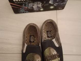 StarWars Hausschuhe Gr 36, 5 €, Kindersachen-Kindermode in 1050 Margareten