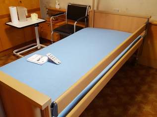 Pflegebett, 700 €, Marktplatz-Beauty, Gesundheit & Wellness in 2320 Schwechat