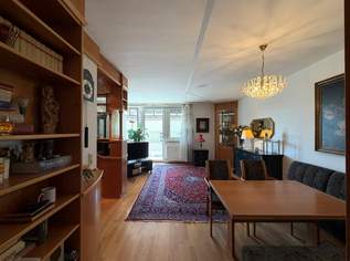 Charmante Wohnung mit zwei Loggien und Garage am Auberg/Urfahr!, 359000 €, Immobilien-Wohnungen in Oberösterreich