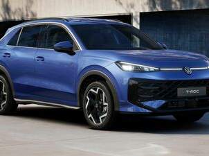 T-Roc R-Line eTSI DSG ''IQLights+EasyOpen+uvm'', 39990 €, Auto & Fahrrad-Autos in 6800 Gisingen