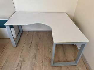 Schreibtisch, L-Form, weiß, 50 €, Haus, Bau, Garten-Möbel & Sanitär in 7201 Neudörfl Schreibtisch, L-Form, weiß, 50 €, Haus, Bau, Garten-Möbel & Sanitär in 7201 Neudörfl
