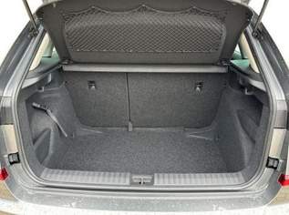 Kamiq Selection DSG+ACC+SHZ+RFK+PDC+KESSY+SUN..., 30385 €, Auto & Fahrrad-Autos in 6844 Gemeinde Altach