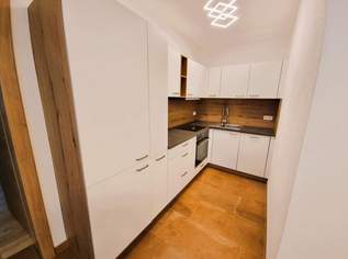 Neuwertige 2-Zimmer-Dachgeschosswohnung mit Balkon und Fernblick, 946 €, Immobilien-Wohnungen in 5302 Henndorf am Wallersee Neuwertige 2-Zimmer-Dachgeschosswohnung mit Balkon und Fernblick, 946 €, Immobilien-Wohnungen in 5302 Henndorf am Wallersee