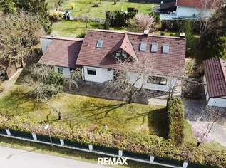 Großzügige Liegenschaft | attraktives Einfamilienhaus mit Galerie|1.706 m² Grundstück | 2 Garagen!, 690000 €, Immobilien-Häuser in 2822 Föhrenau