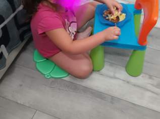 Verkaufe Schaumstoff-Sitzkissen in Blumenform Verkaufe Schaumstoff-Sitzkissen in Blumenform