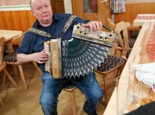 Hobby Gitarrist/in , null €, Marktplatz-Musik & Musikinstrumente in Österreich