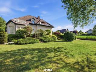 Hochkarätiges Wohnen in begehrter Lage – viel Platz, tolle Architektur und optimale Raumaufteilung!, 698000 €, Immobilien-Häuser in 2020 Hollabrunn Hochkarätiges Wohnen in begehrter Lage – viel Platz, tolle Architektur und optimale Raumaufteilung!, 698000 €, Immobilien-Häuser in 2020 Hollabrunn