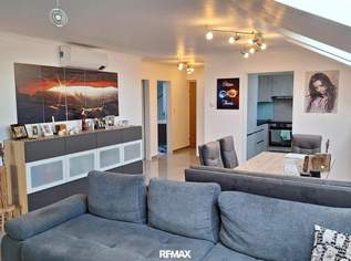 „Traumhaftes Dachgeschoss-Highlight in Gralla!“ 4 Zimmer Garage und mehr..., 189000 €, Immobilien-Wohnungen in 8431 Gralla „Traumhaftes Dachgeschoss-Highlight in Gralla!“ 4 Zimmer Garage und mehr..., 189000 €, Immobilien-Wohnungen in 8431 Gralla